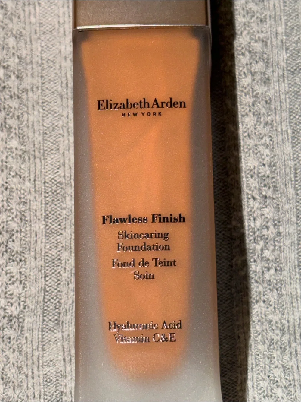 Elizabeth Arden Flawless Finish Skincaring Foundation 610C